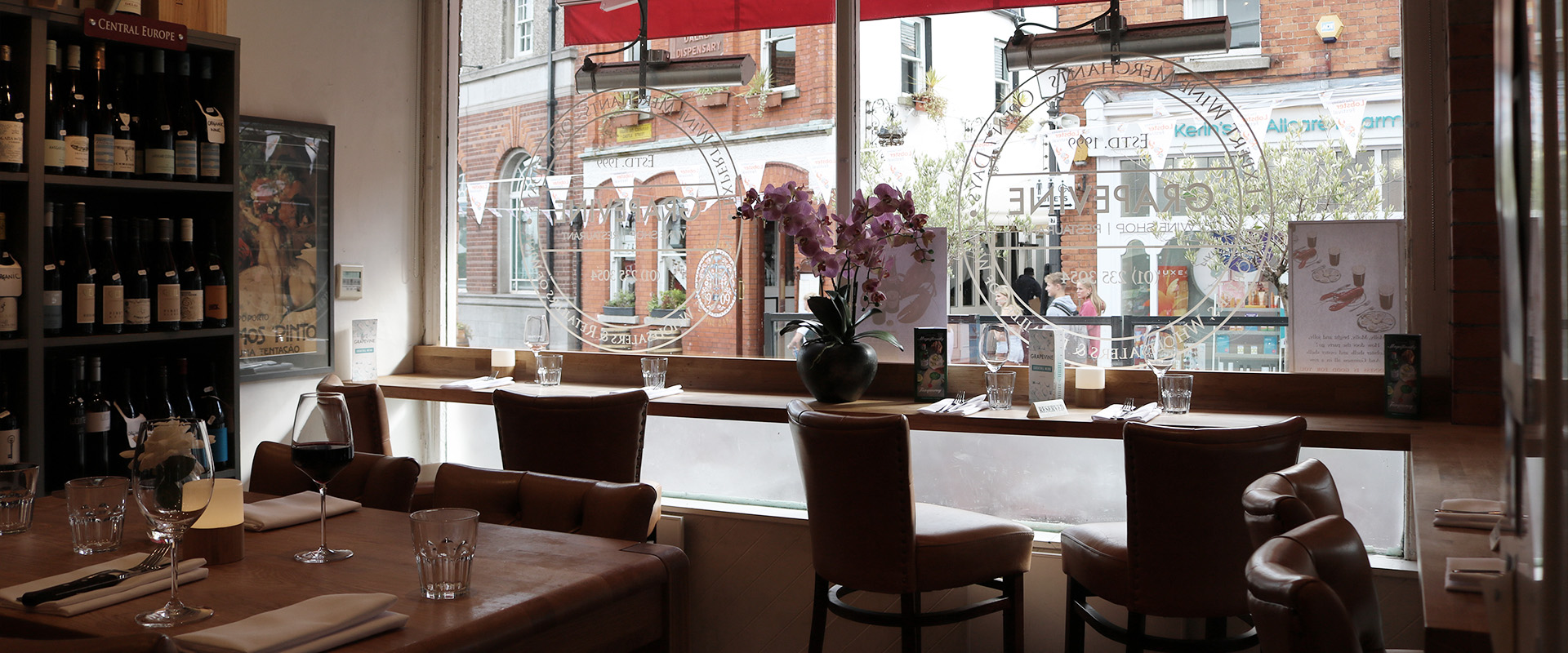Home-Gallery-Interior-Window-Seat-1.jpg