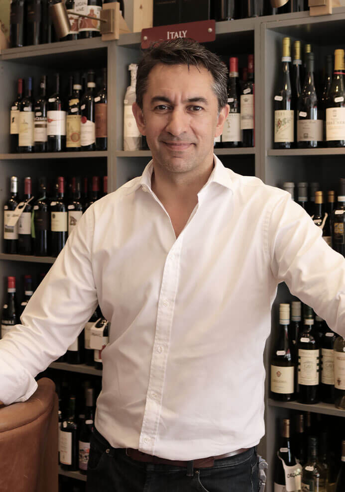 Omar-Bux-Grapevine-Restaurant-Manager.jpg